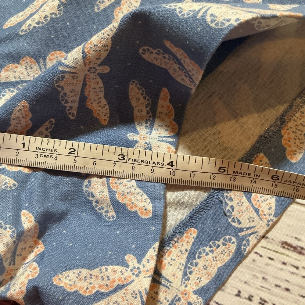 LOFT Riviera Short blue with butterfly pattern. Size 4 - Picture 11 of 11